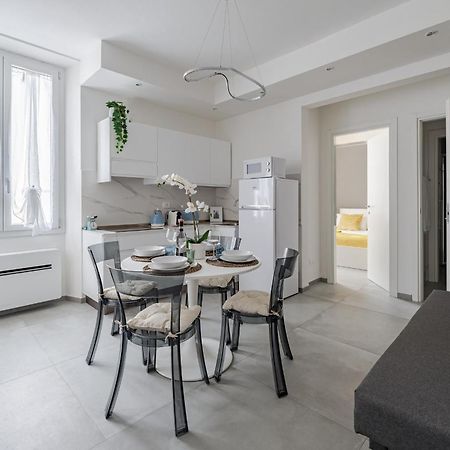 Florence Charming Apartments: Chic Renovated Stay Near Tram Leopolda Exterior photo